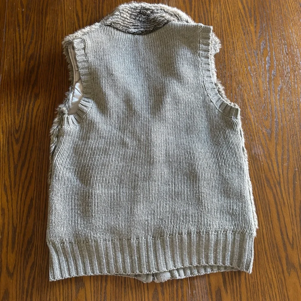 Fuda Faux Fur Knitted Back Tan Vest Size S - Picture 6 of 7
